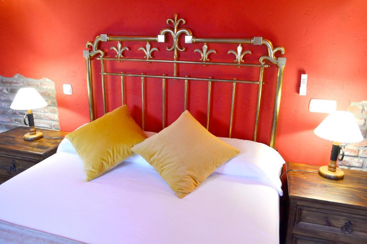 Hotel Alda Via Леон Екстериор снимка