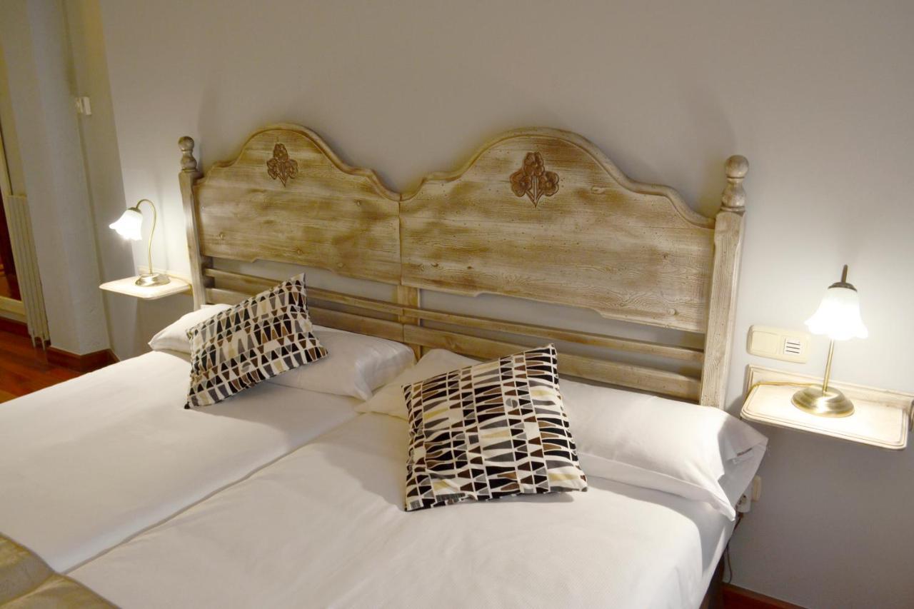 Hotel Alda Via Леон Екстериор снимка